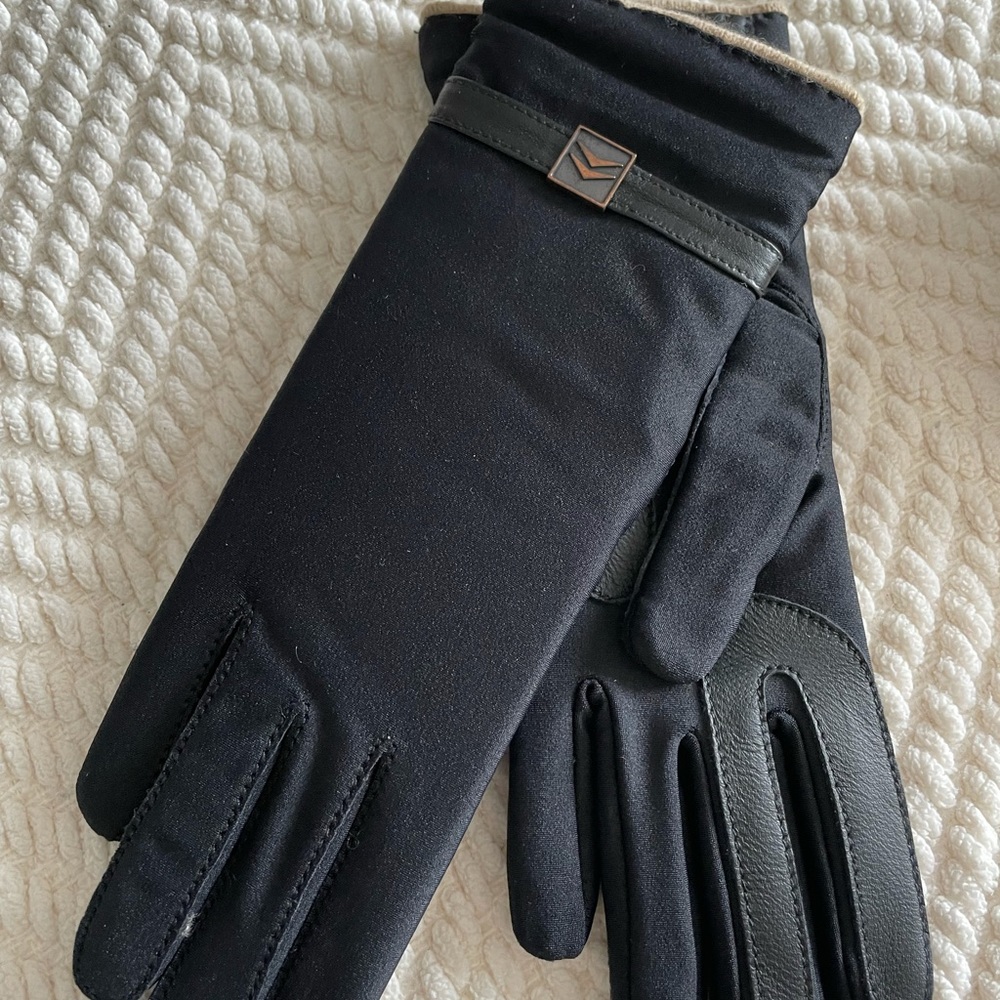 ISO by Isotoner Cashmere Lined Stretch Gloves